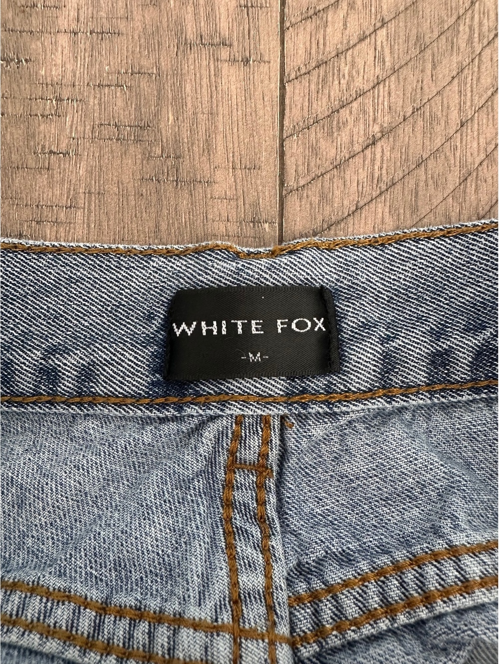 White Fox Boutique Mid Rise Straight Leg Relaxed Jeans Medium Wash Women Medium - Picture 7 of 12
